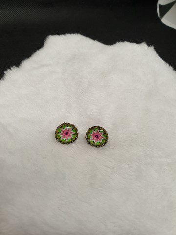 Clou d'oreilles